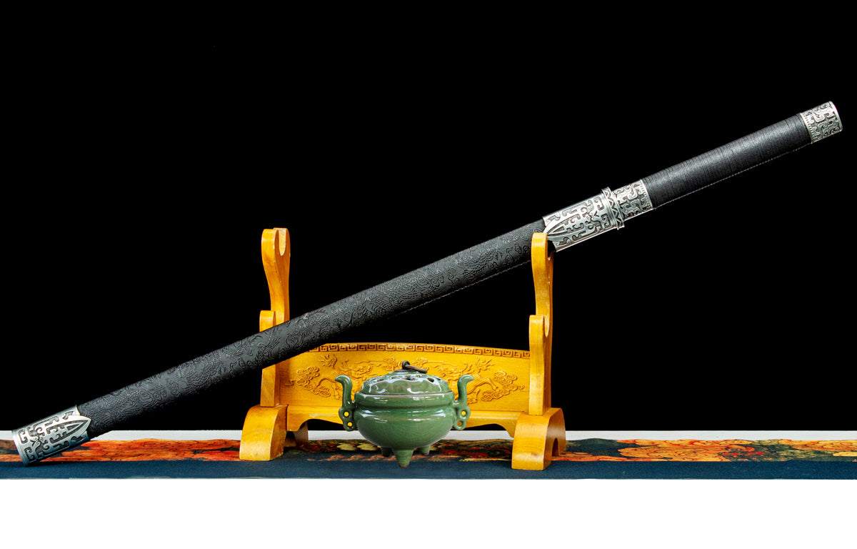 Chinese handmade sword/practical/high performance/sharp/Longquan long sword weapon